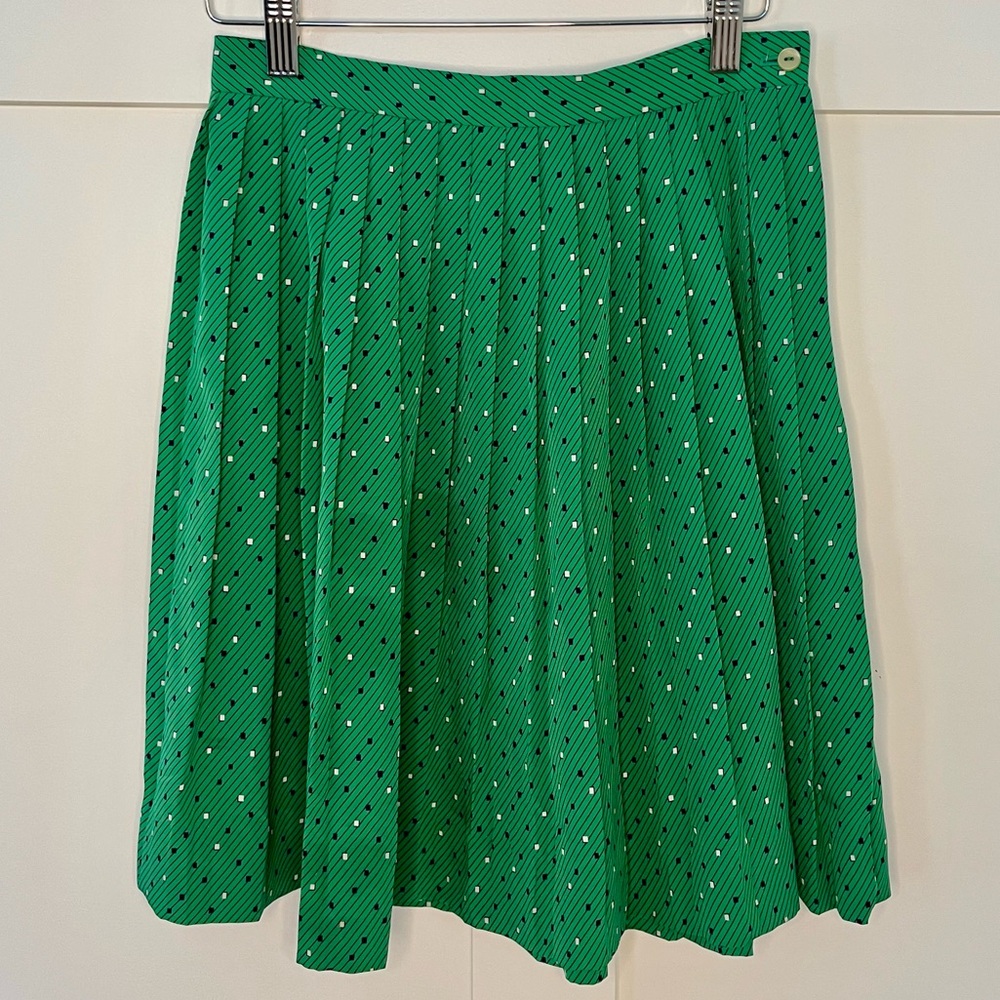 Vintage 80’s Pendleton Green with graphic repeating pattern skirt